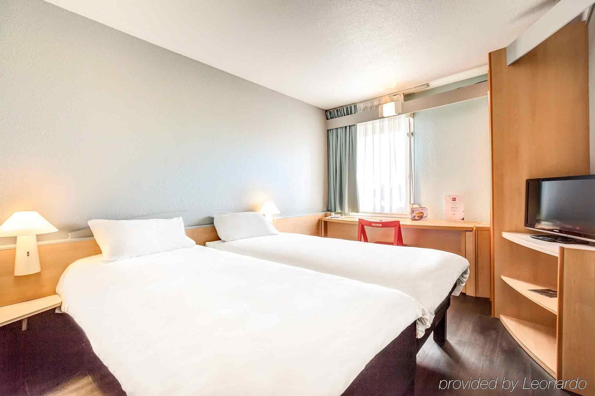Ibis Agen Centre Gare Hotel Ngoại thất bức ảnh